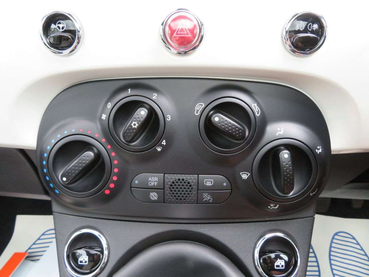 2022 FIAT 500 2022 FIAT 500