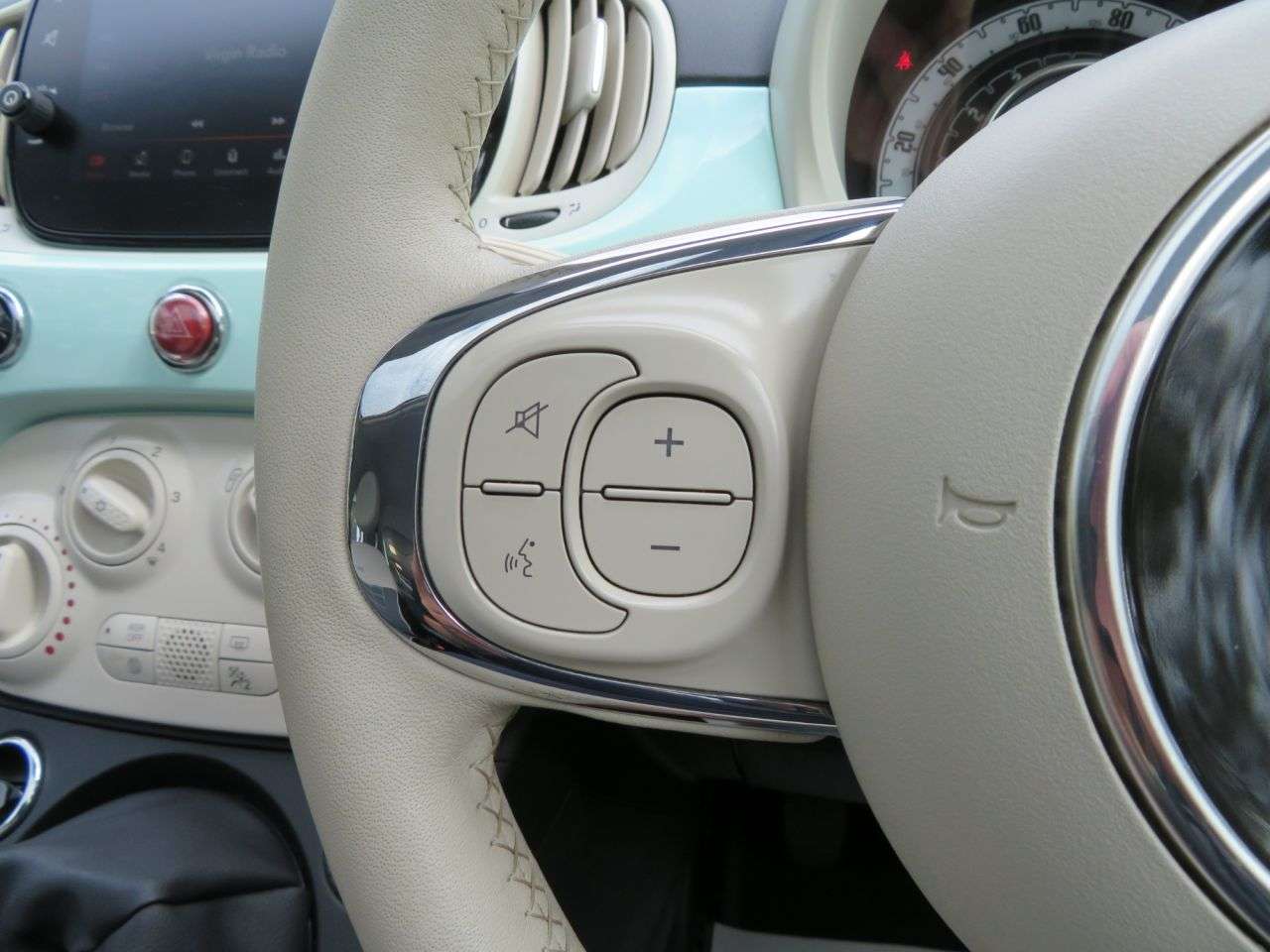 2019 FIAT 500 2019 FIAT 500