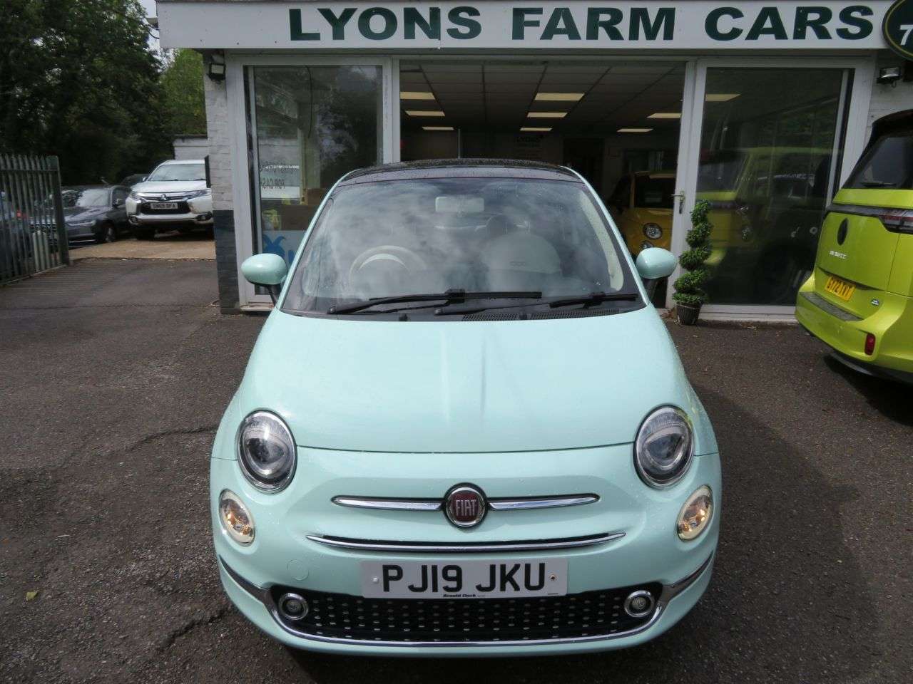 2019 FIAT 500 2019 FIAT 500