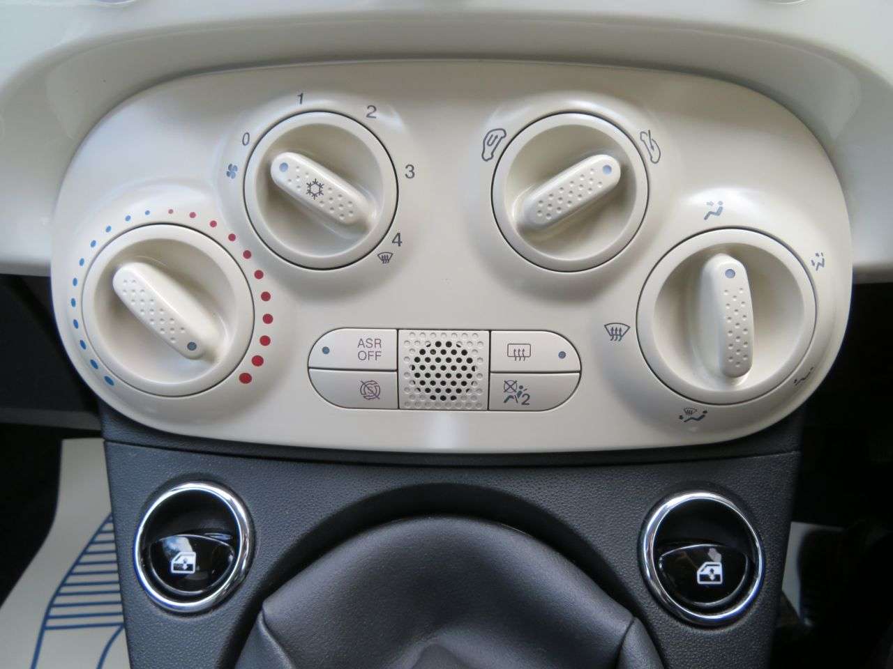 2019 FIAT 500C 2019 FIAT 500C