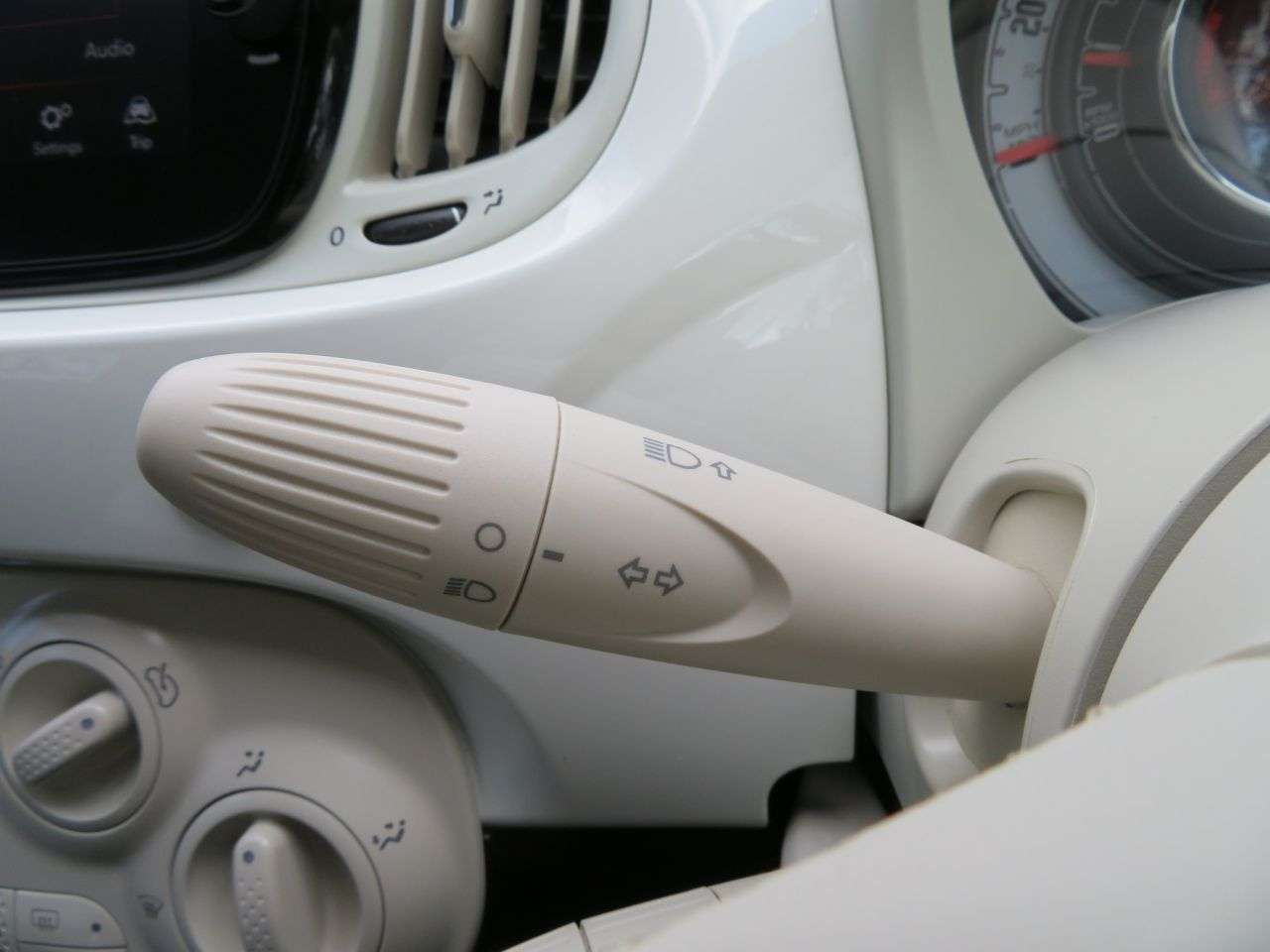 2019 FIAT 500C 2019 FIAT 500C