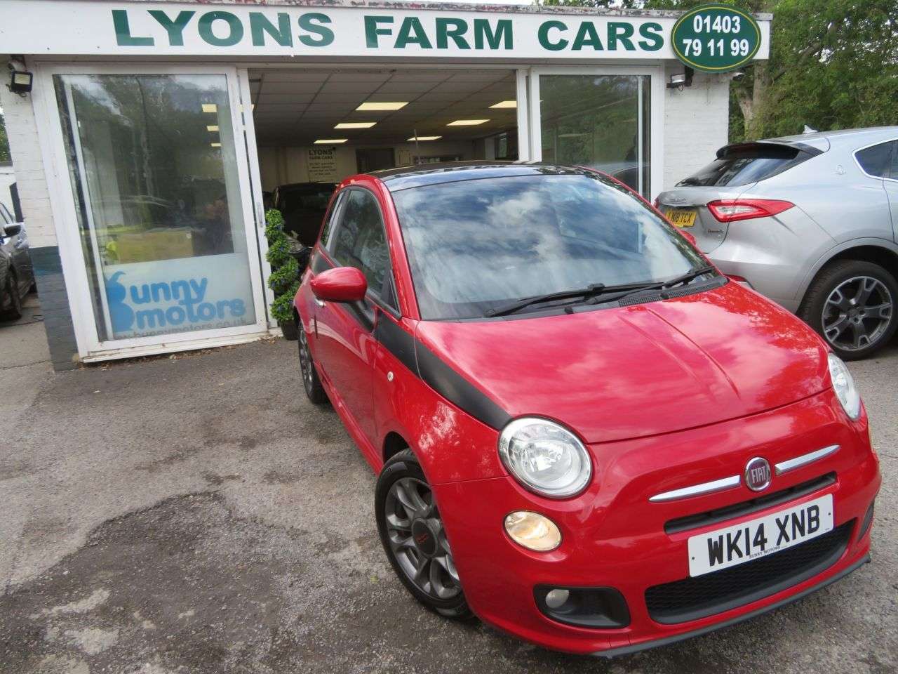 A 2014 FIAT 500 0.9 TwinAir S Hatchback 3dr Petrol Manual Euro 6 (s/s) (85 bhp) SUNROOF + S A 2014 FIAT 500 0.9 TwinAir S Hatchback 3dr Petrol Manual Euro 6 (s/s) (85 bhp) SUNROOF + S