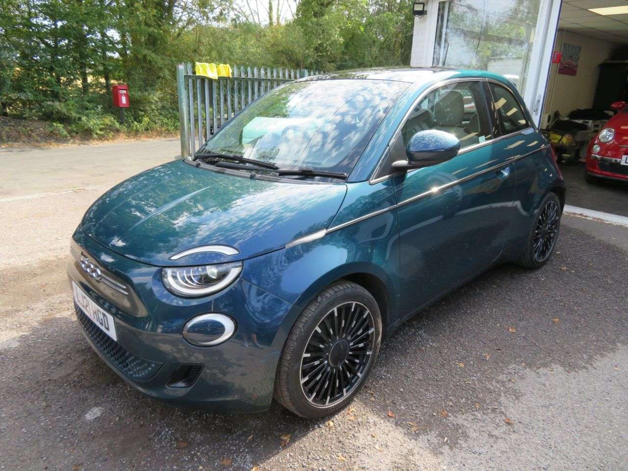 2021 FIAT 500E 2021 FIAT 500E