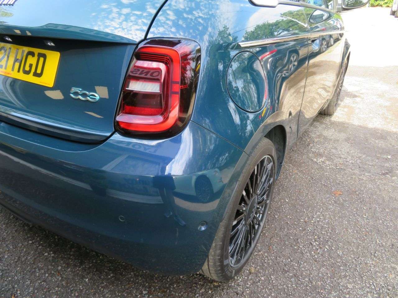 2021 FIAT 500E 2021 FIAT 500E