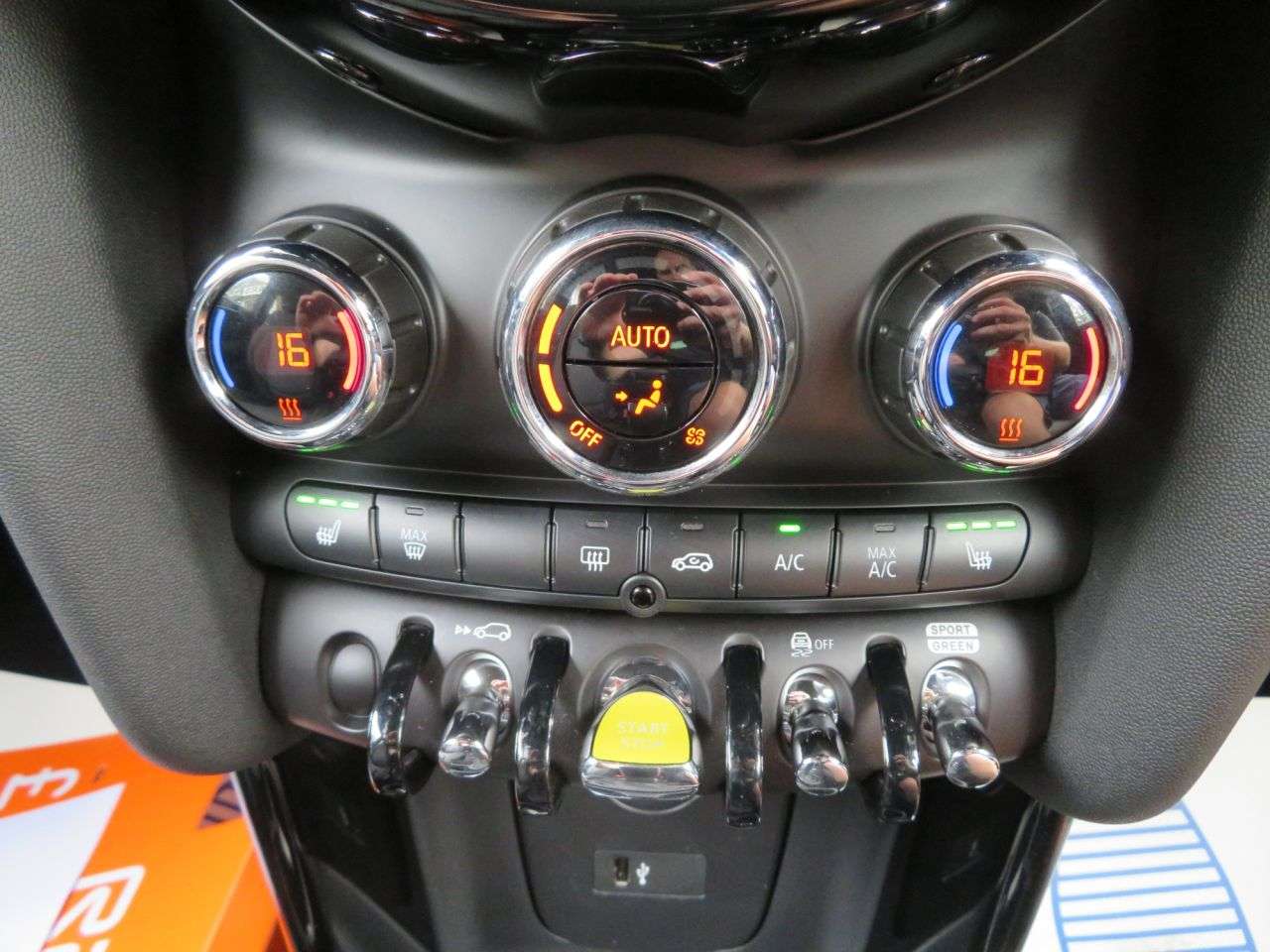 2021 MINI ELECTRIC HATCH 2021 MINI ELECTRIC HATCH