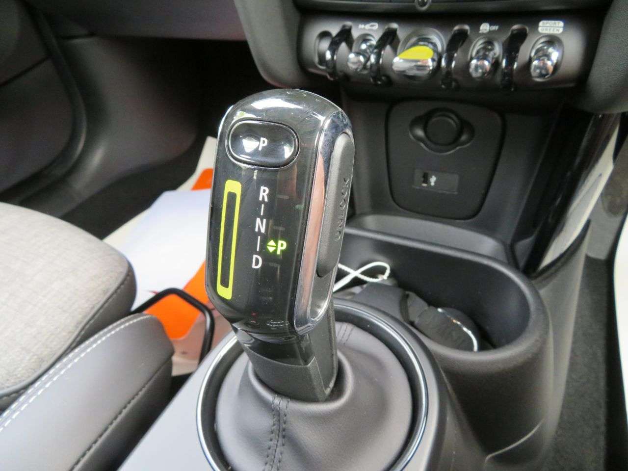2021 MINI ELECTRIC HATCH 2021 MINI ELECTRIC HATCH