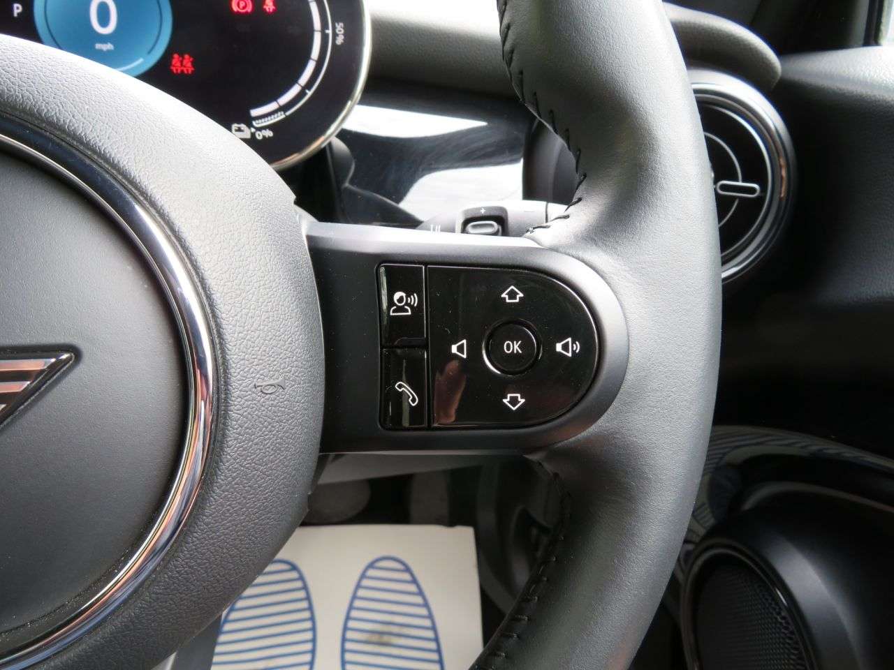 2021 MINI ELECTRIC HATCH 2021 MINI ELECTRIC HATCH