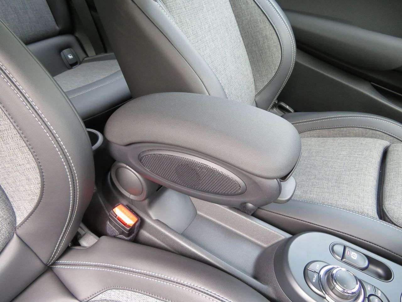 2021 MINI ELECTRIC HATCH 2021 MINI ELECTRIC HATCH