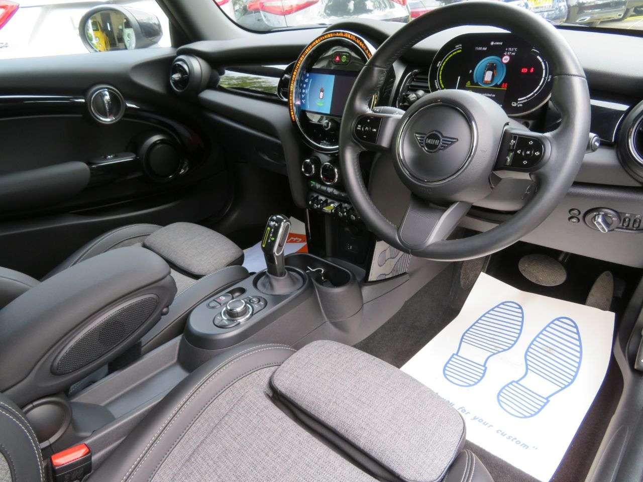 2021 MINI ELECTRIC HATCH 2021 MINI ELECTRIC HATCH