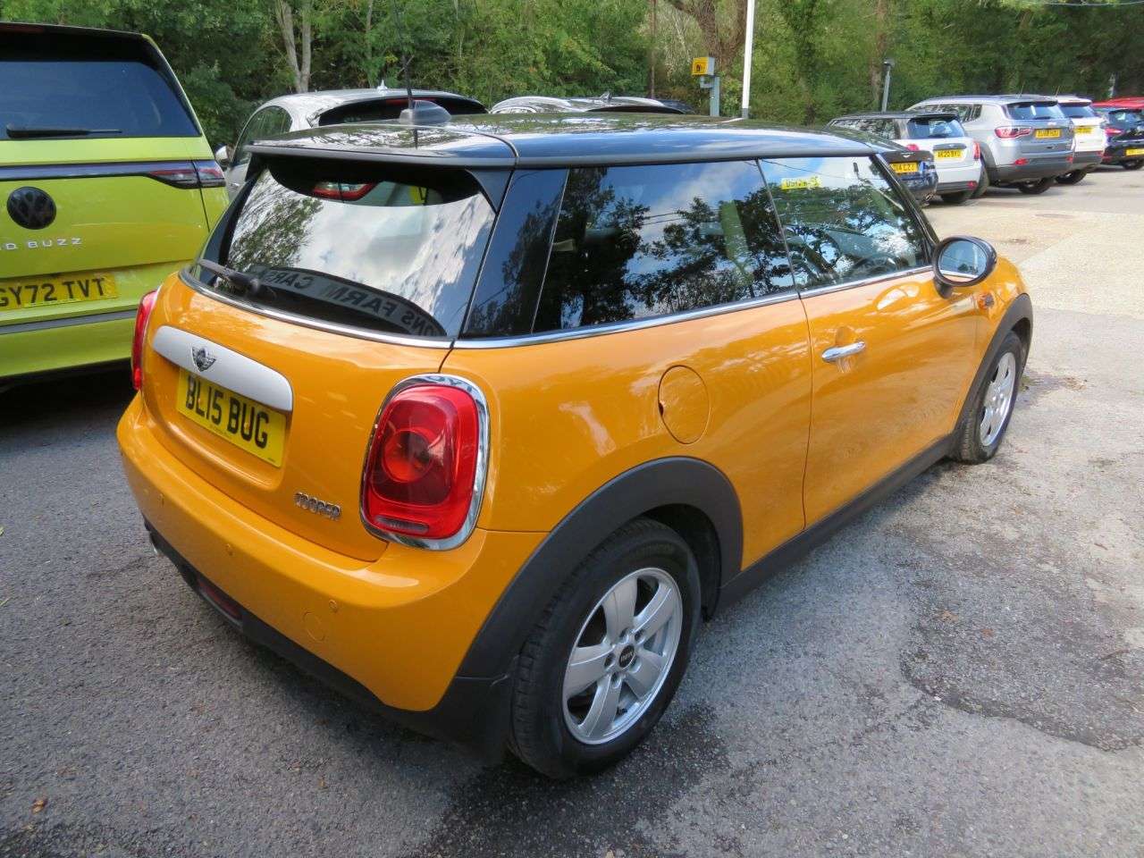 A 2015 MINI HATCH 1.5 Cooper Hatchback 3dr Petrol Automatic Euro 6 (s/s) (136 ps) PRIVACY GLA A 2015 MINI HATCH 1.5 Cooper Hatchback 3dr Petrol Automatic Euro 6 (s/s) (136 ps) PRIVACY GLA