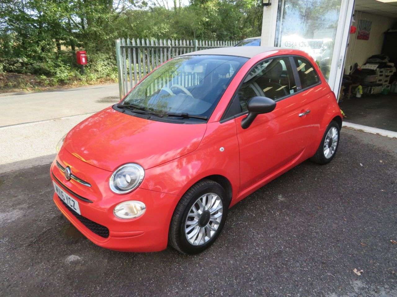 A 2016 FIAT 500C 1.2 Pop Convertible 2dr Petrol Manual Euro 6 (s/s) (69 bhp) 15" ALLOY WHEEL A 2016 FIAT 500C 1.2 Pop Convertible 2dr Petrol Manual Euro 6 (s/s) (69 bhp) 15" ALLOY WHEEL