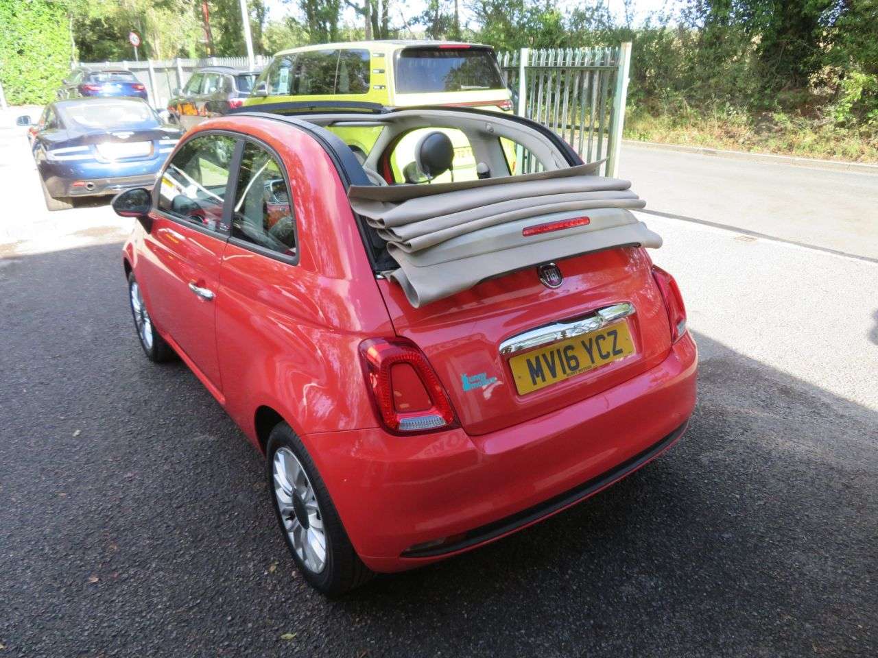 A 2016 FIAT 500C 1.2 Pop Convertible 2dr Petrol Manual Euro 6 (s/s) (69 bhp) 15" ALLOY WHEEL A 2016 FIAT 500C 1.2 Pop Convertible 2dr Petrol Manual Euro 6 (s/s) (69 bhp) 15" ALLOY WHEEL