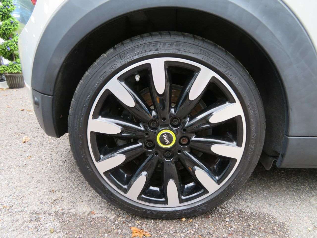 2020 MINI ELECTRIC HATCH 2020 MINI ELECTRIC HATCH