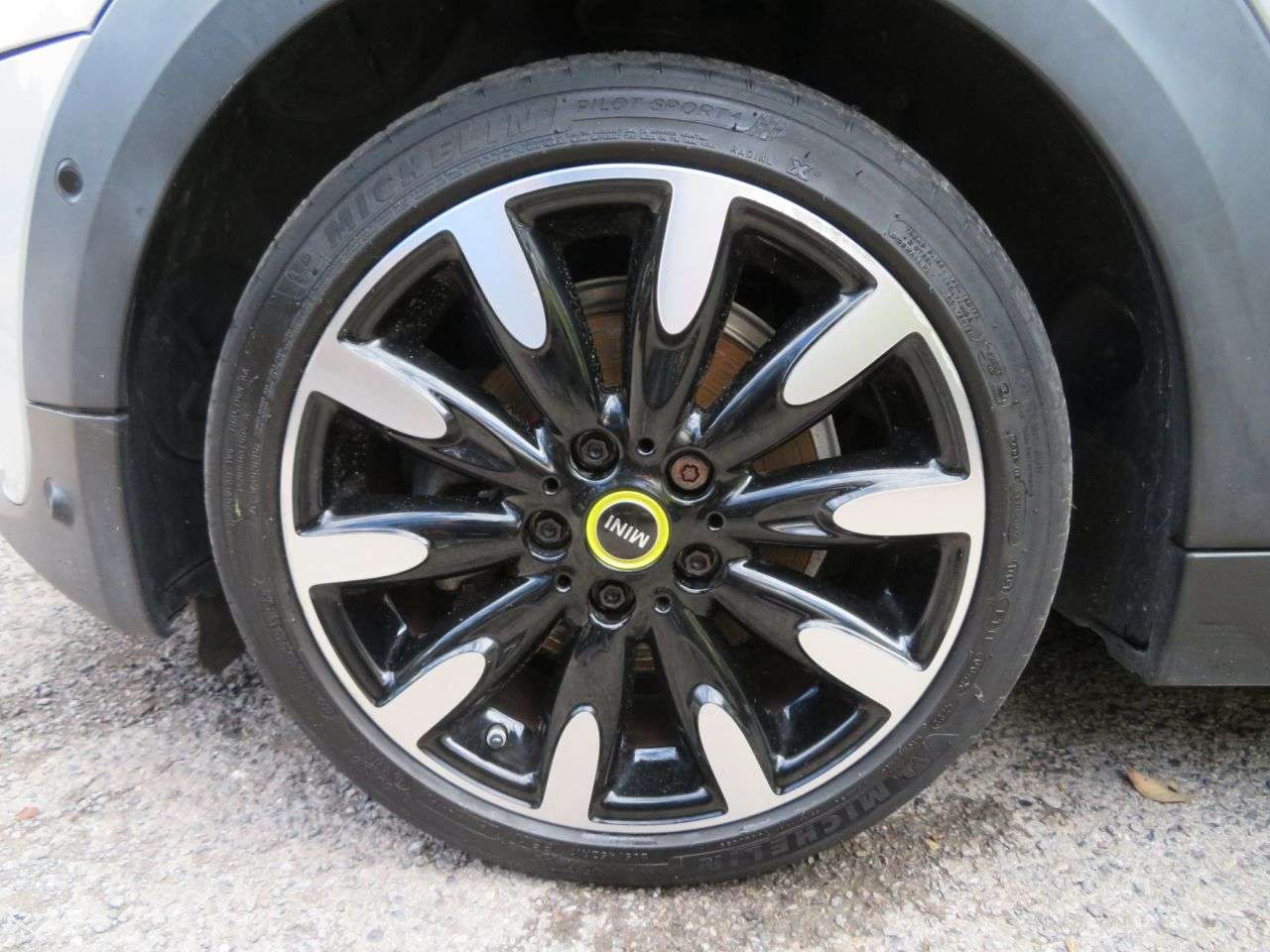 2020 MINI ELECTRIC HATCH 2020 MINI ELECTRIC HATCH