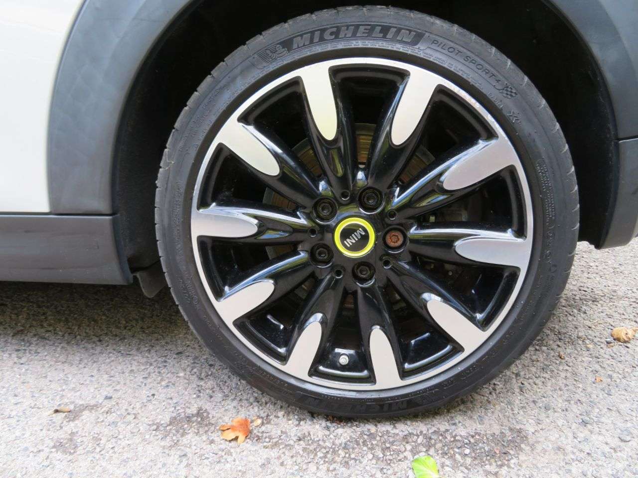 2020 MINI ELECTRIC HATCH 2020 MINI ELECTRIC HATCH
