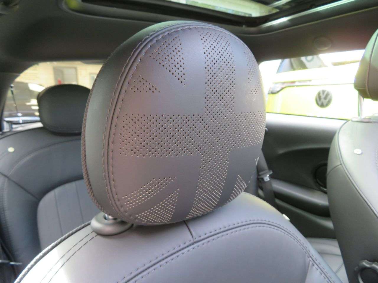 2020 MINI ELECTRIC HATCH 2020 MINI ELECTRIC HATCH