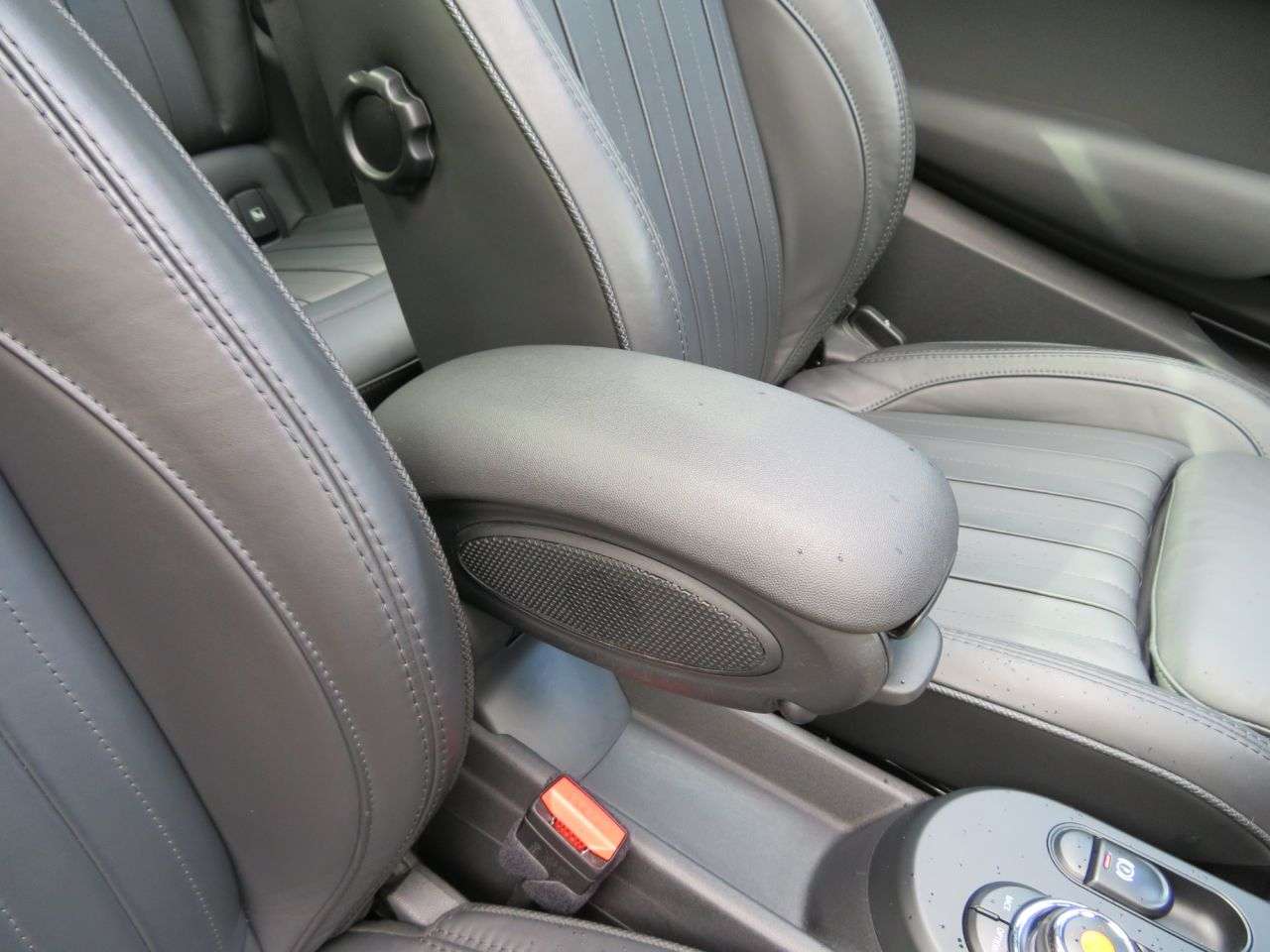 2020 MINI ELECTRIC HATCH 2020 MINI ELECTRIC HATCH