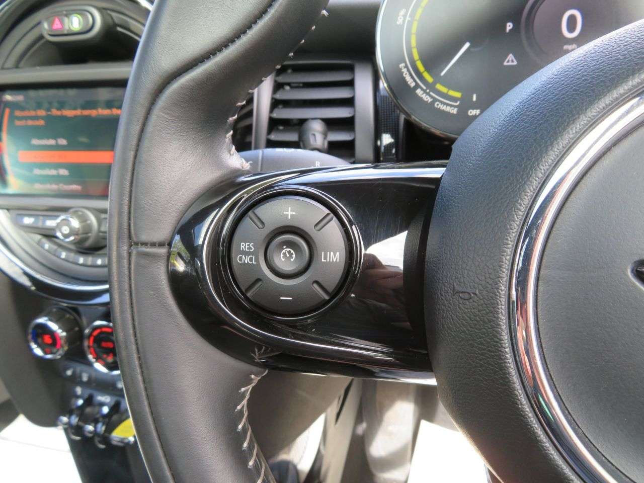 2020 MINI ELECTRIC HATCH 2020 MINI ELECTRIC HATCH