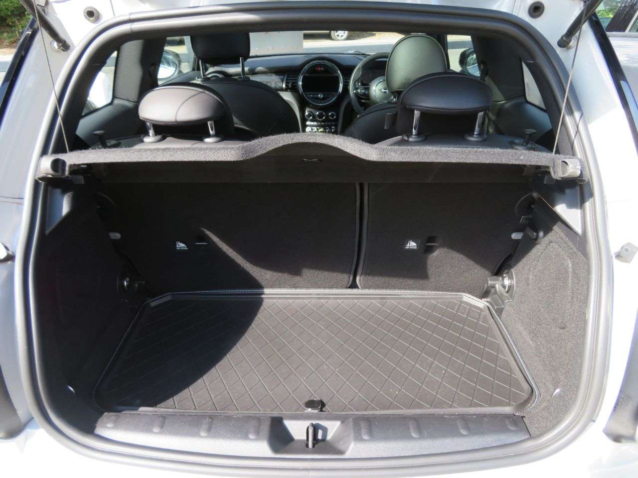 2020 MINI ELECTRIC HATCH 2020 MINI ELECTRIC HATCH