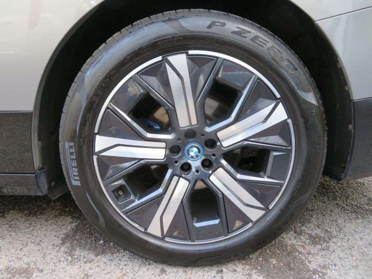 2022 BMW IX 2022 BMW IX
