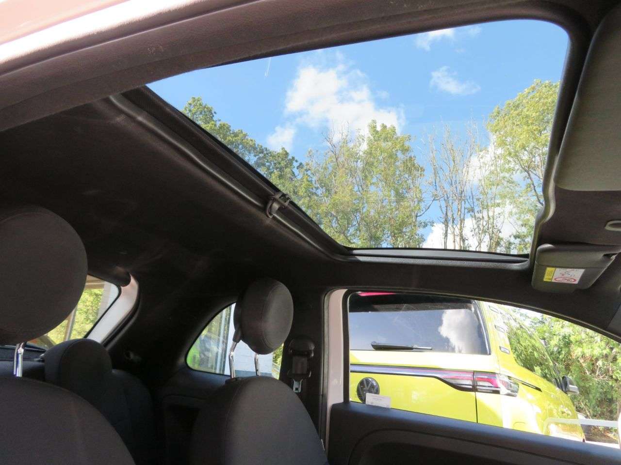 A 2024 FIAT 500 1.0 MHEV Top Hatchback 3dr Petrol Manual Euro 6 (s/s) (70 bhp) 16" ALLOYS + A 2024 FIAT 500 1.0 MHEV Top Hatchback 3dr Petrol Manual Euro 6 (s/s) (70 bhp) 16" ALLOYS +