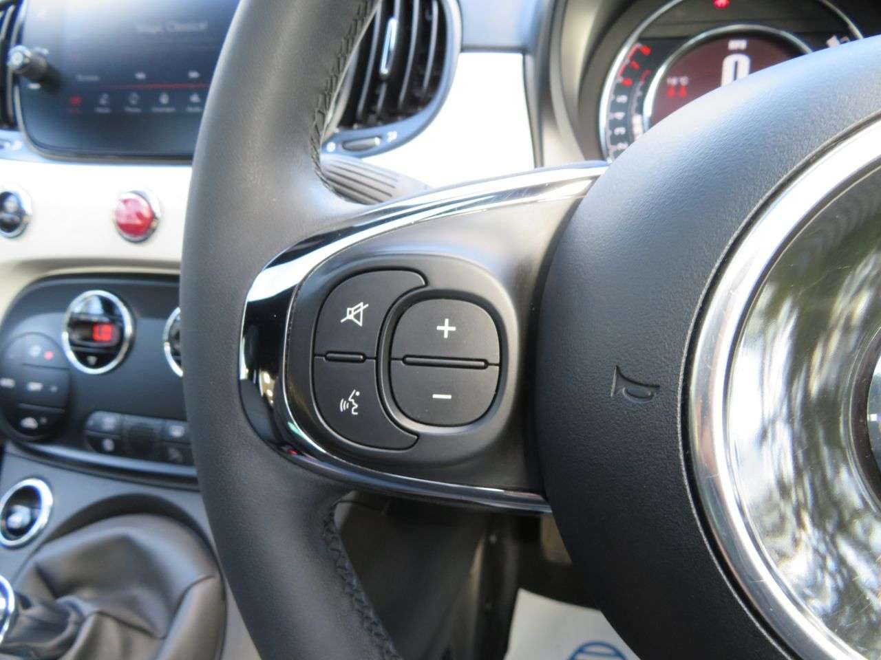 2024 FIAT 500 2024 FIAT 500
