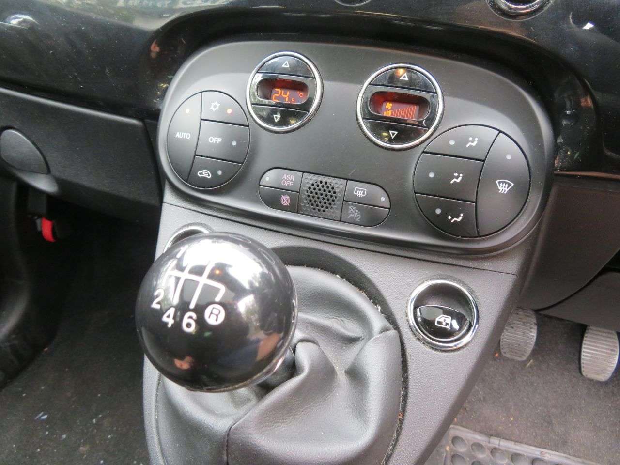 2024 FIAT 500 2024 FIAT 500