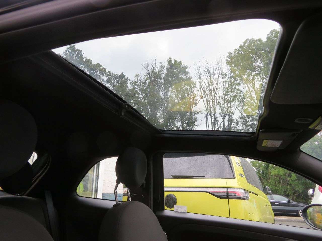 A 2024 FIAT 500 1.0 MHEV Top Hatchback 3dr Petrol Manual Euro 6 (s/s) (70 bhp) 16" ALLOYS + A 2024 FIAT 500 1.0 MHEV Top Hatchback 3dr Petrol Manual Euro 6 (s/s) (70 bhp) 16" ALLOYS +
