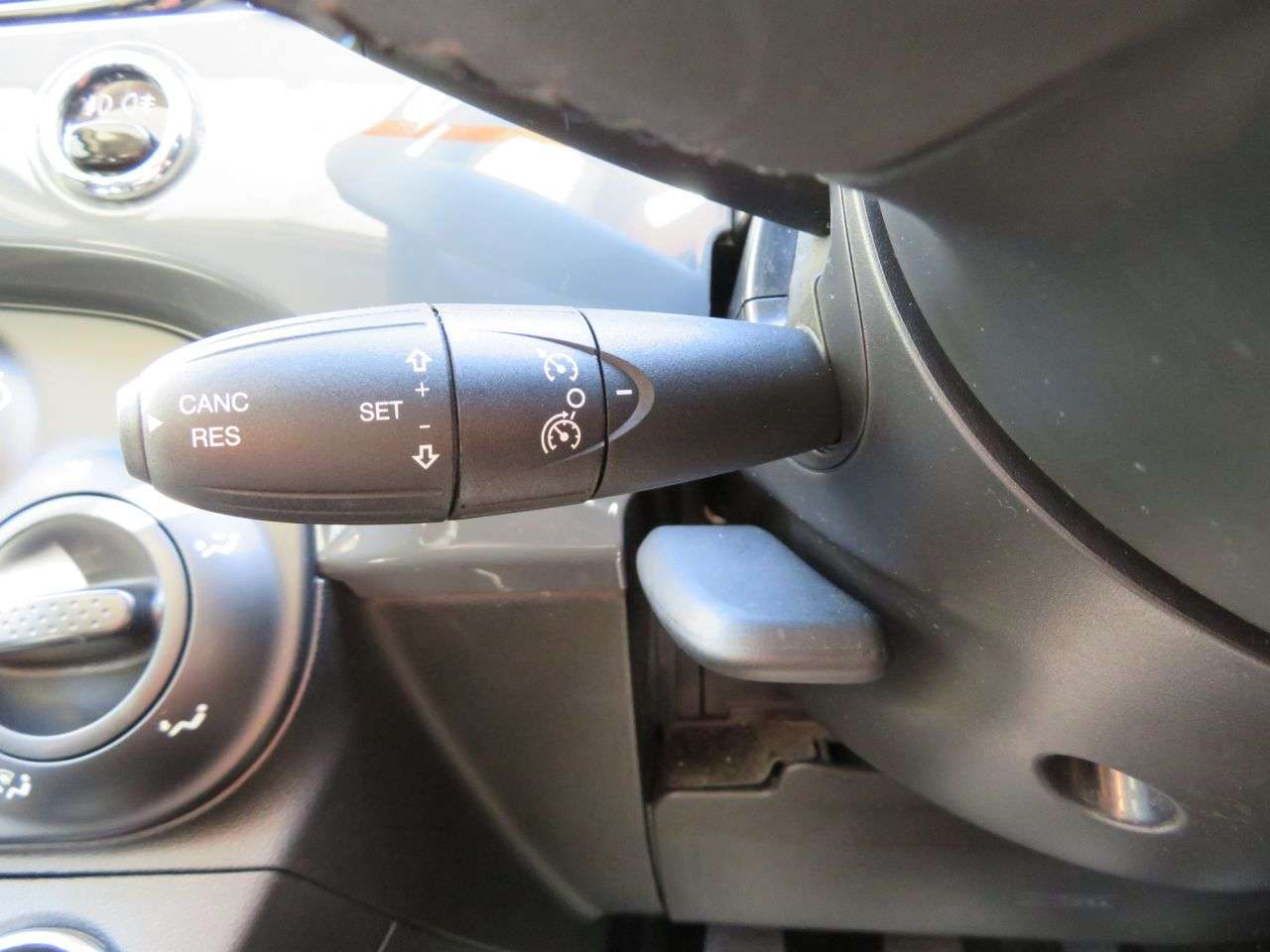 2018 FIAT 500 2018 FIAT 500