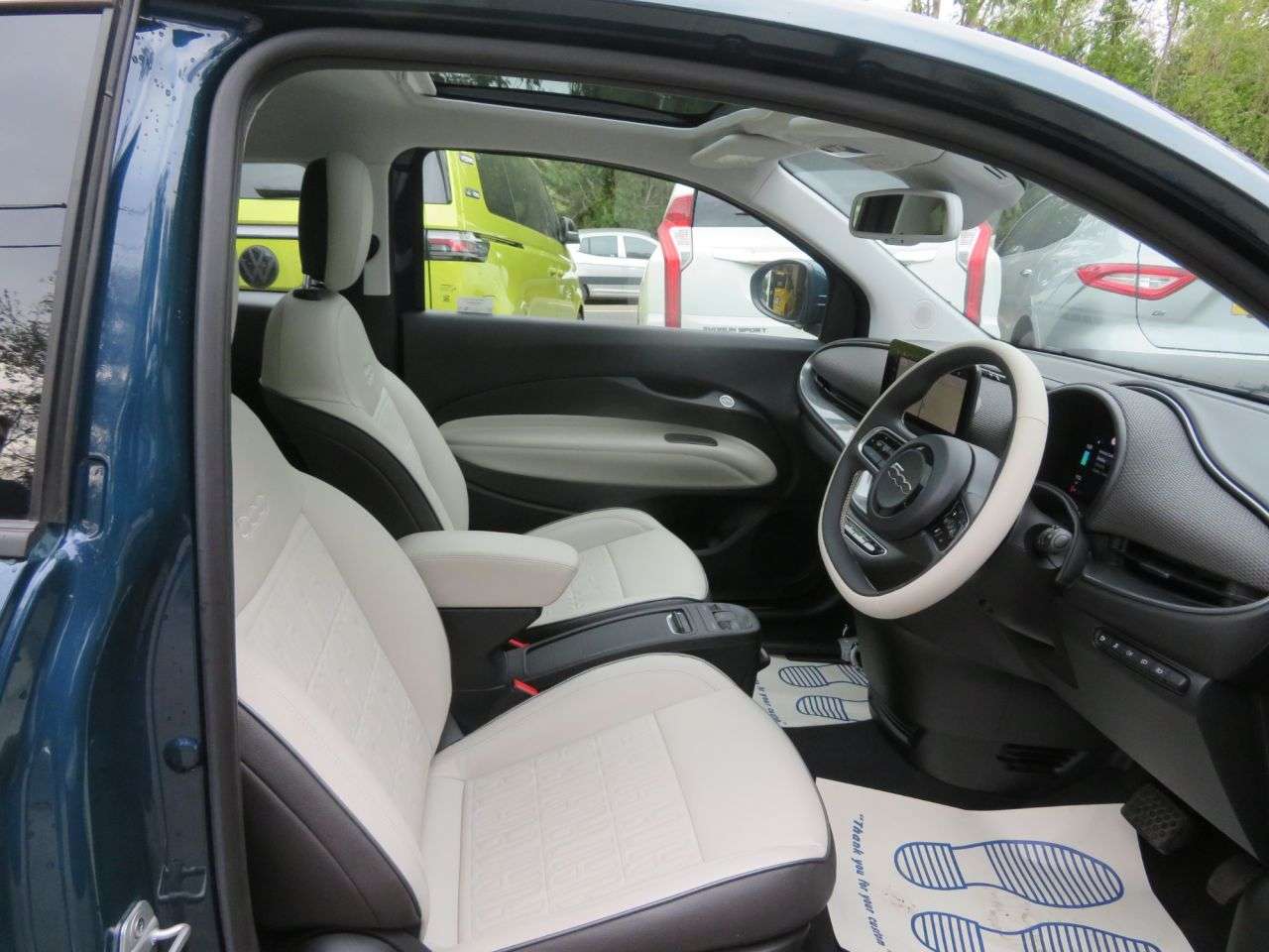 2021 FIAT 500E 2021 FIAT 500E