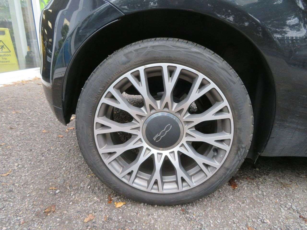 2021 FIAT 500 2021 FIAT 500