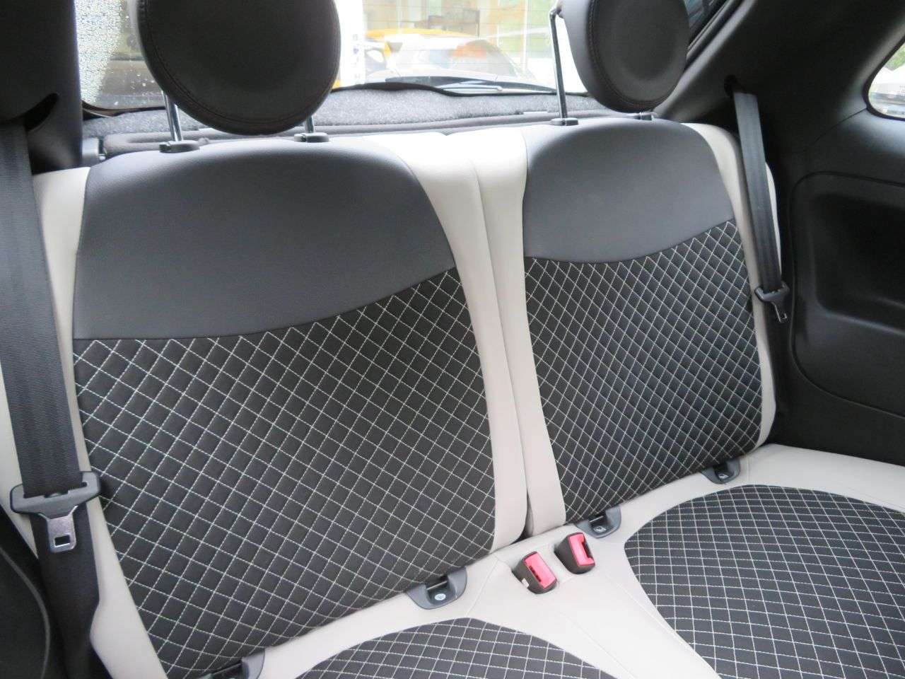 2021 FIAT 500 2021 FIAT 500