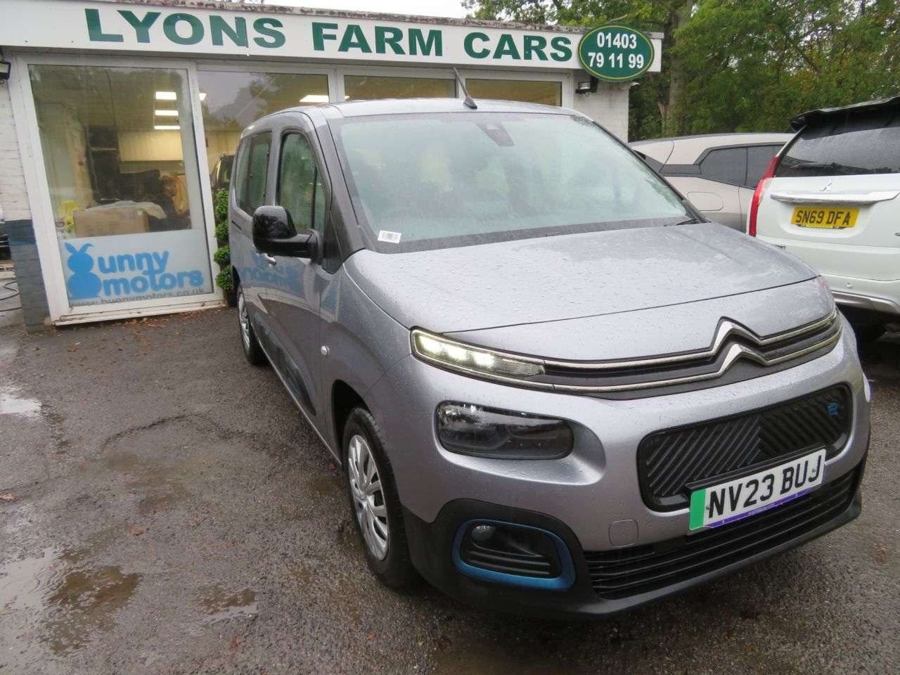 A 2023 CITROEN E-BERLINGO 50kWh Feel XL MPV 5dr Electric Automatic (7.4kW Charger) (136 ps) 7 Seater A 2023 CITROEN E-BERLINGO 50kWh Feel XL MPV 5dr Electric Automatic (7.4kW Charger) (136 ps) 7 Seater
