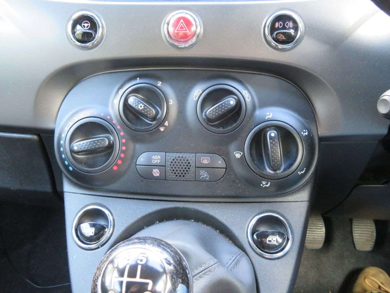 2019 FIAT 500 2019 FIAT 500