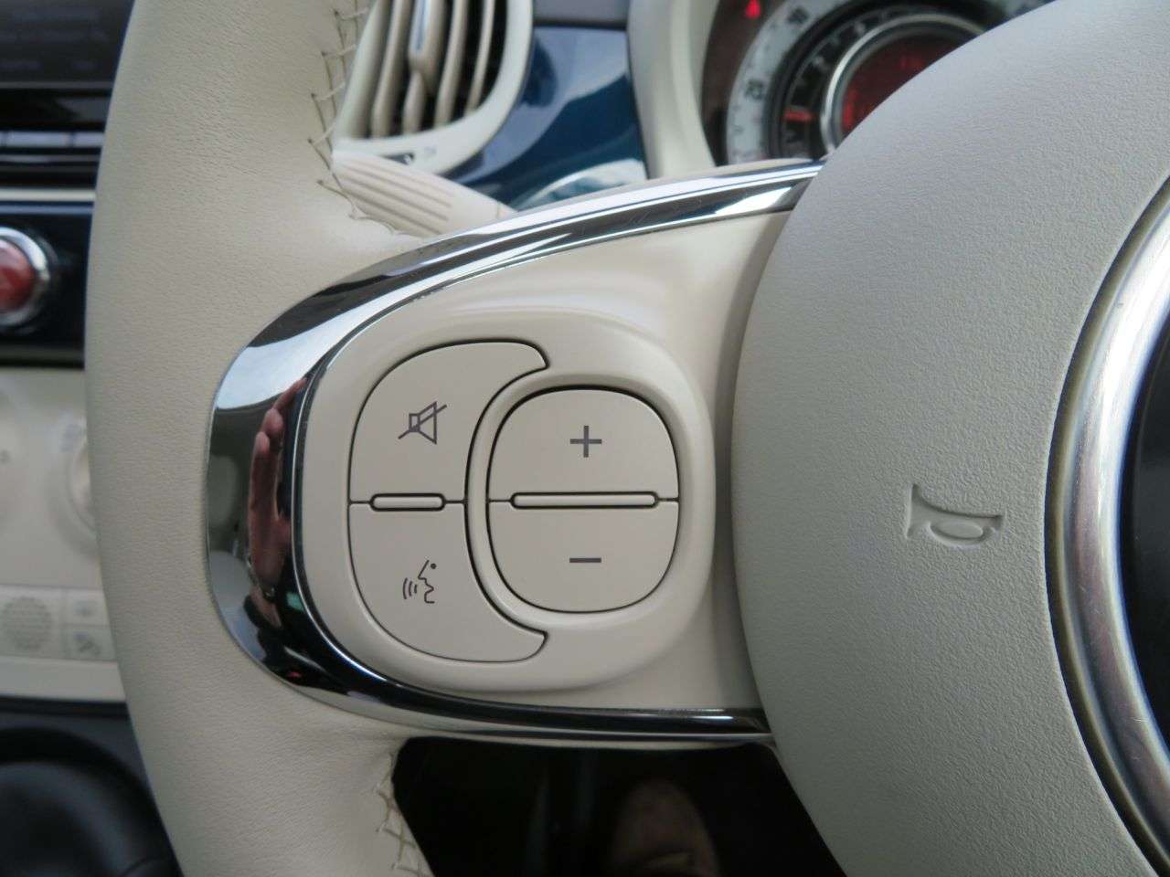 2018 FIAT 500 2018 FIAT 500
