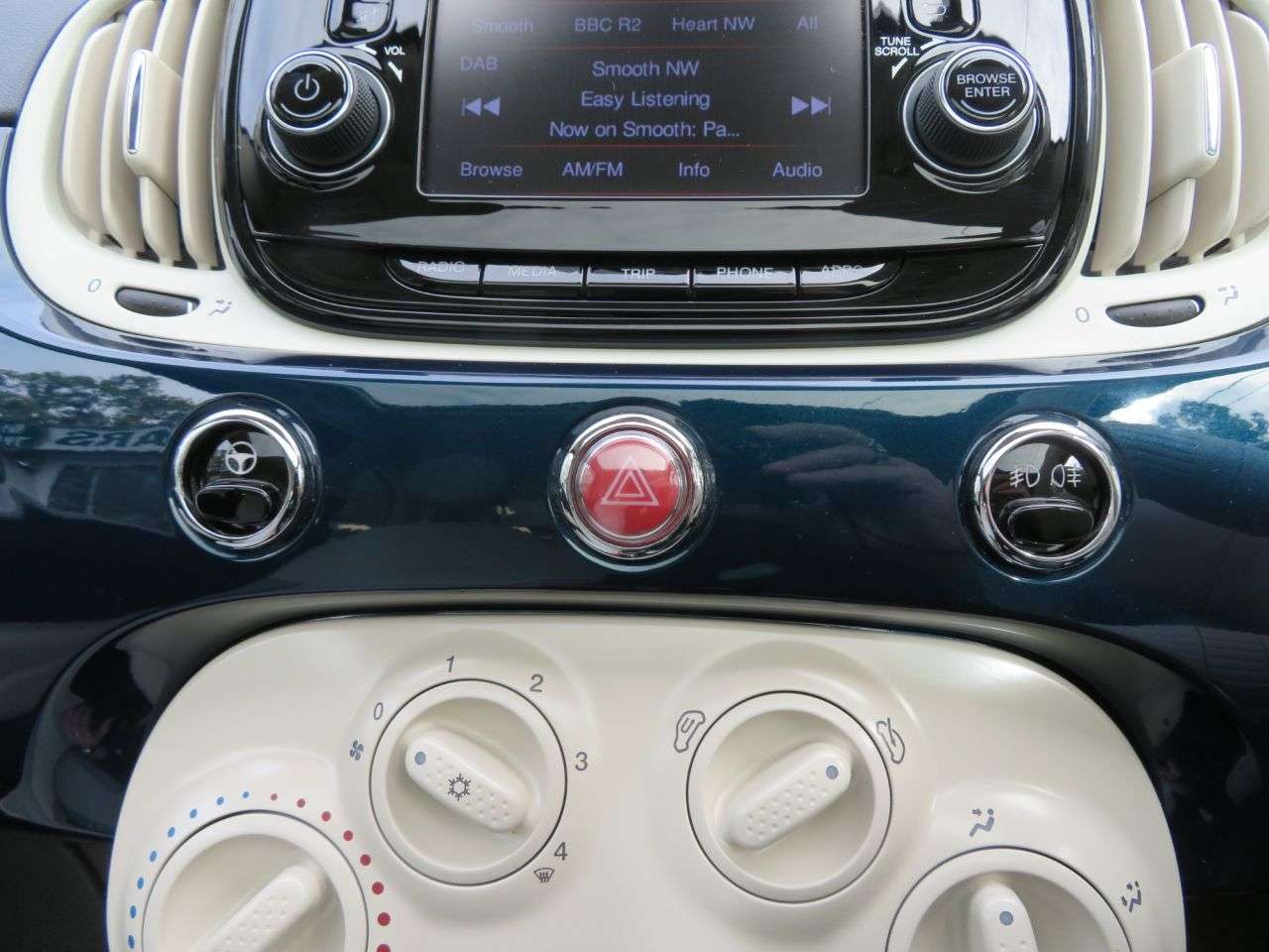 2018 FIAT 500 2018 FIAT 500