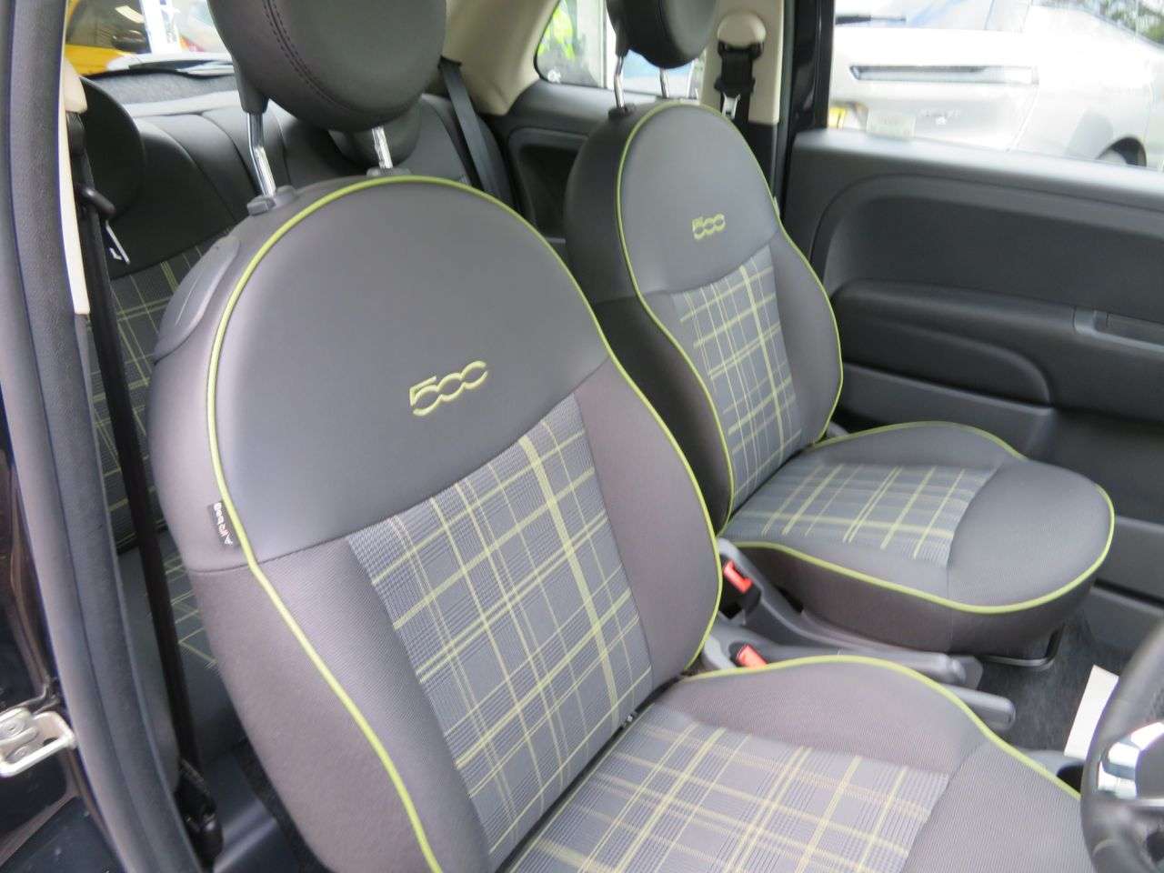 2016 FIAT 500 2016 FIAT 500