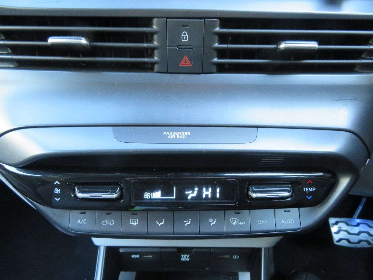2024 HYUNDAI BAYON 2024 HYUNDAI BAYON