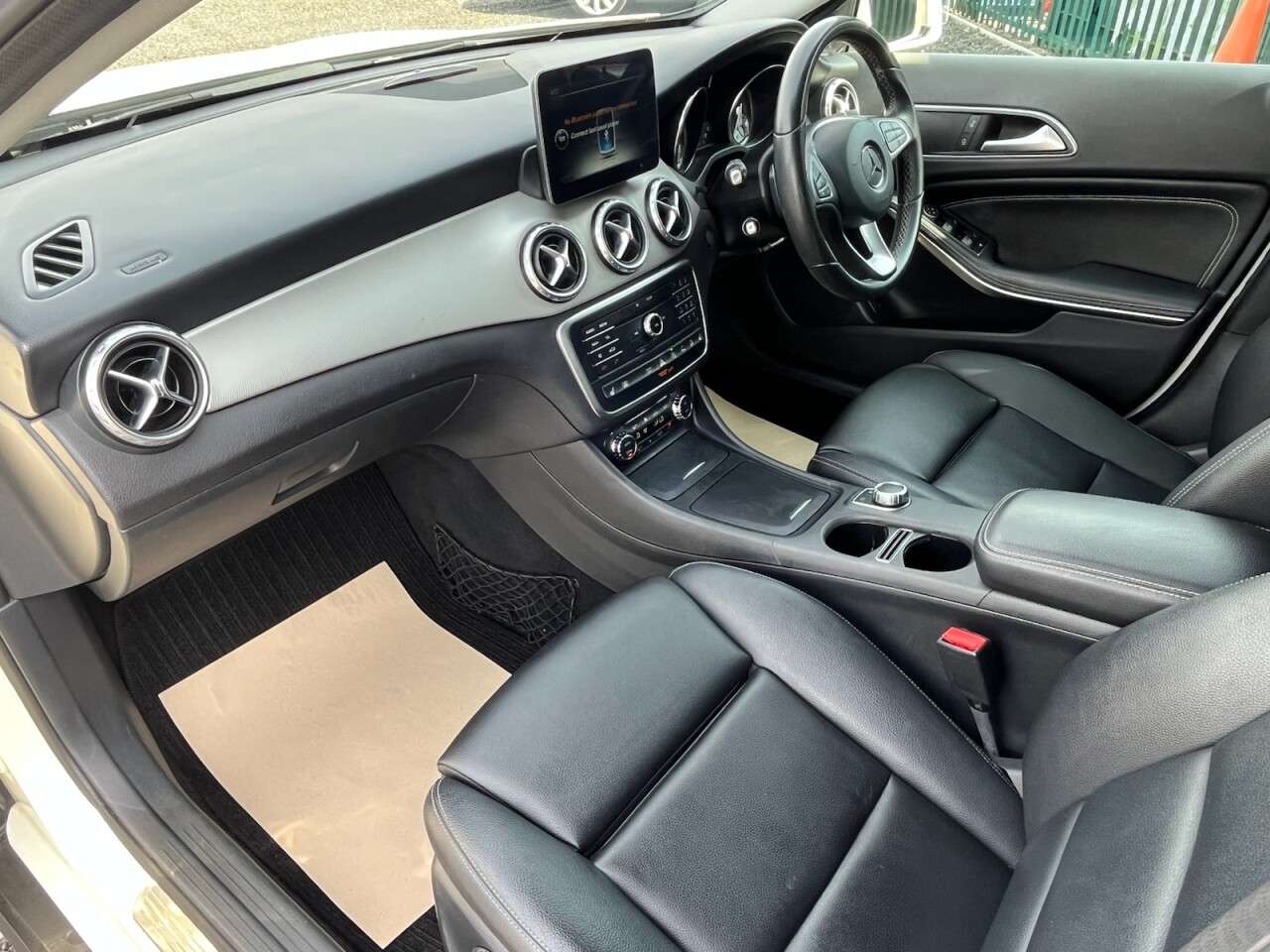 2016 MERCEDES-BENZ GLA 2016 MERCEDES-BENZ GLA