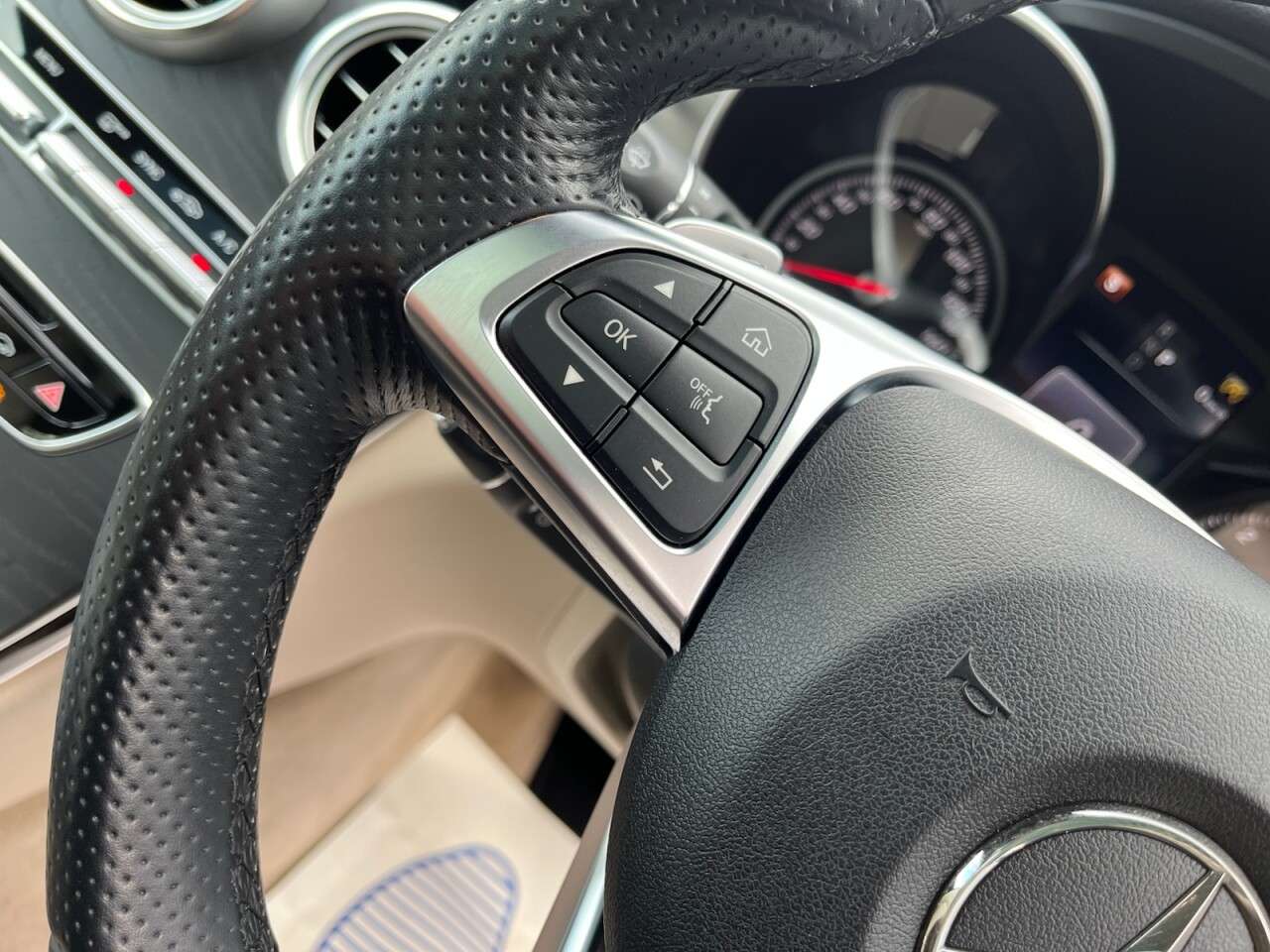 2017 MERCEDES-BENZ C-CLASS 2017 MERCEDES-BENZ C-CLASS