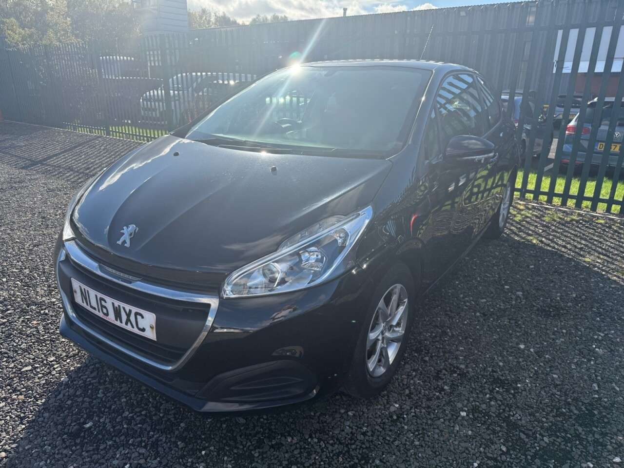 2016 PEUGEOT 208 2016 PEUGEOT 208