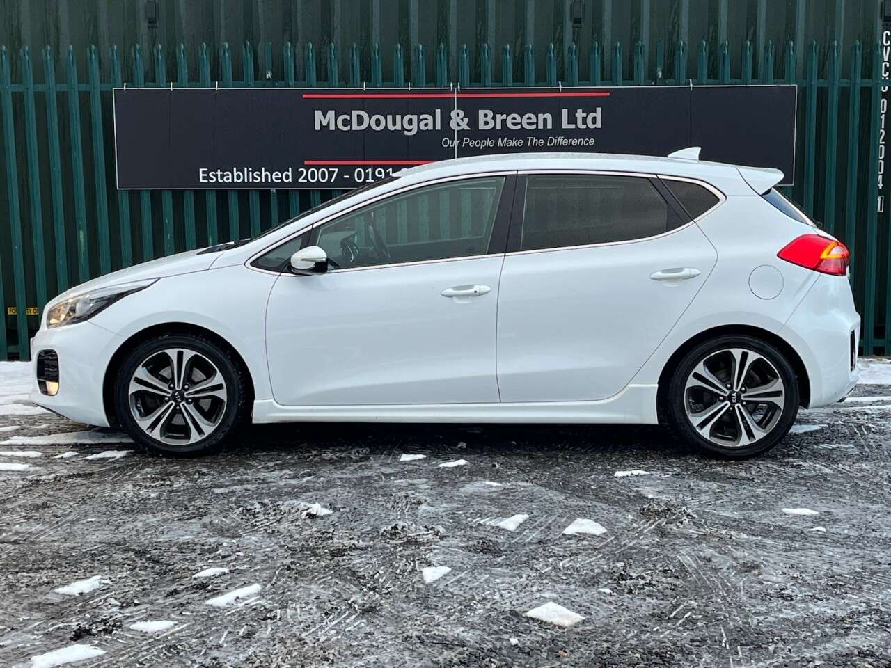 A 2018 KIA CEED 1.6 CRDi GT-Line Hatchback 5dr Diesel Manual Euro 6 (s/s) (134 bhp) GET A F A 2018 KIA CEED 1.6 CRDi GT-Line Hatchback 5dr Diesel Manual Euro 6 (s/s) (134 bhp) GET A F
