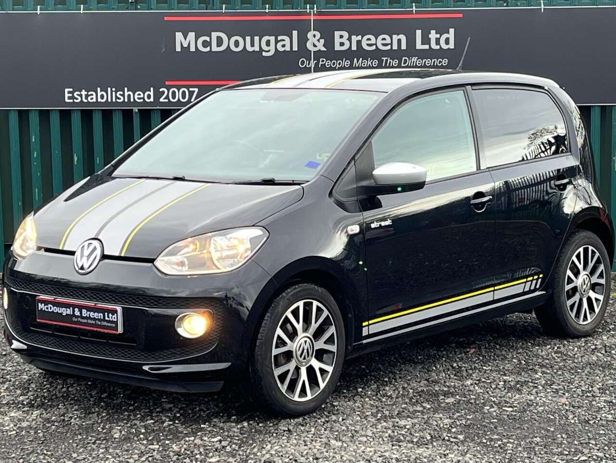 Check out this Volkswagen Up! 2015 Petrol Manual