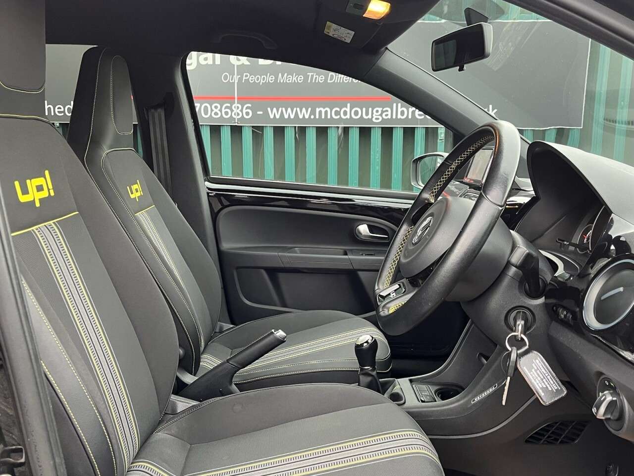 2015 VOLKSWAGEN UP! 2015 VOLKSWAGEN UP!