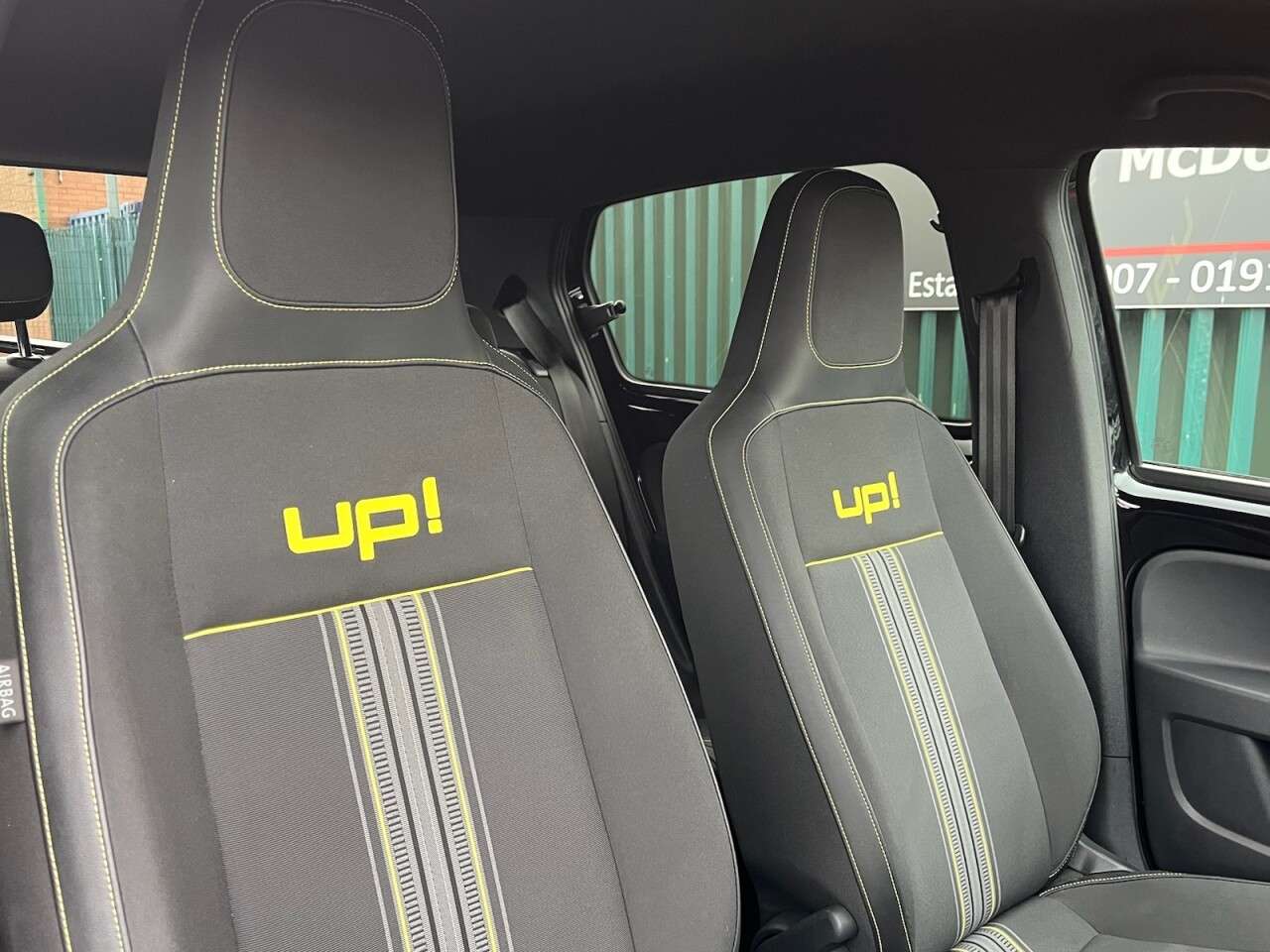 2015 VOLKSWAGEN UP! 2015 VOLKSWAGEN UP!