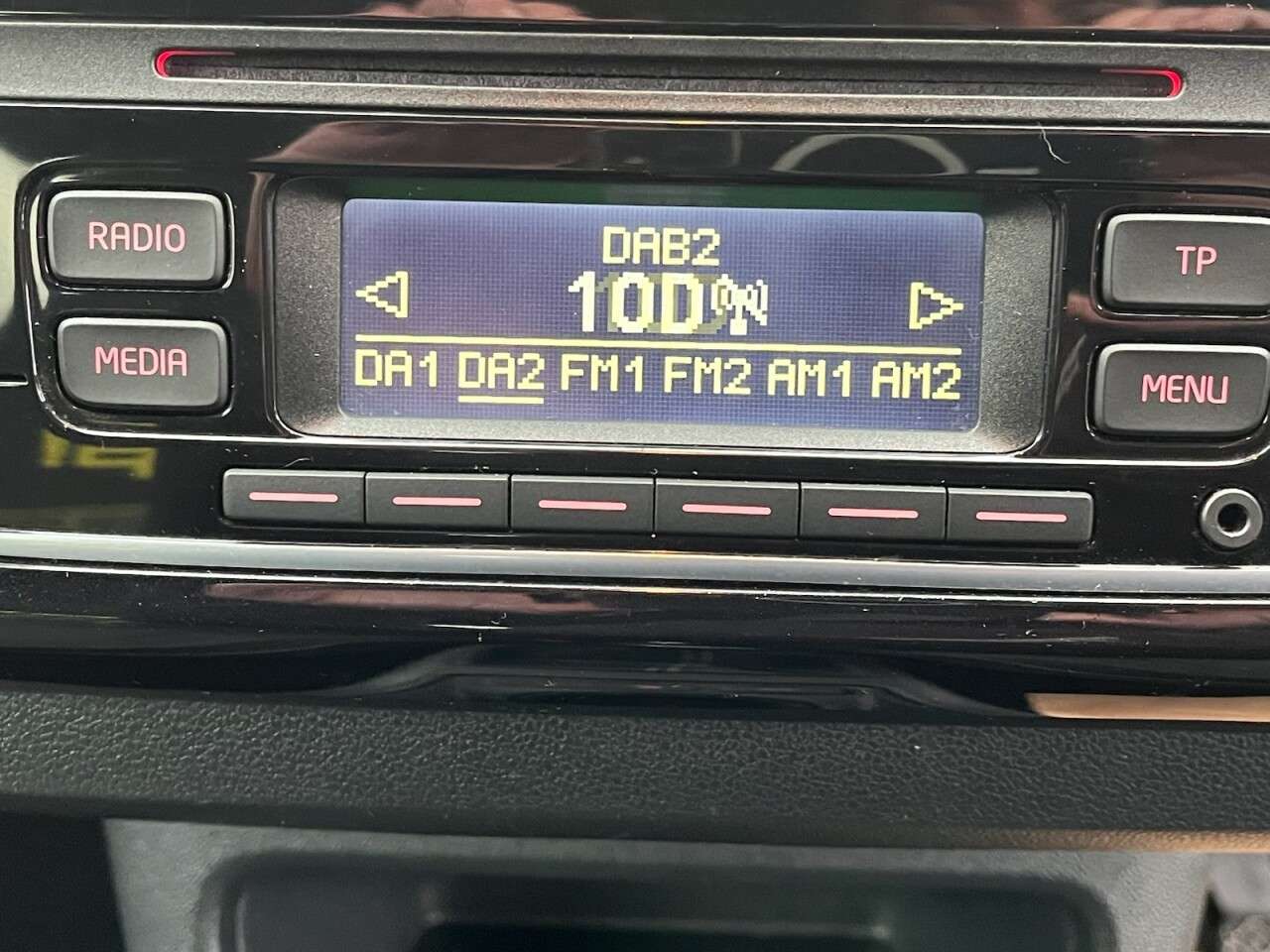 2015 VOLKSWAGEN UP! 2015 VOLKSWAGEN UP!