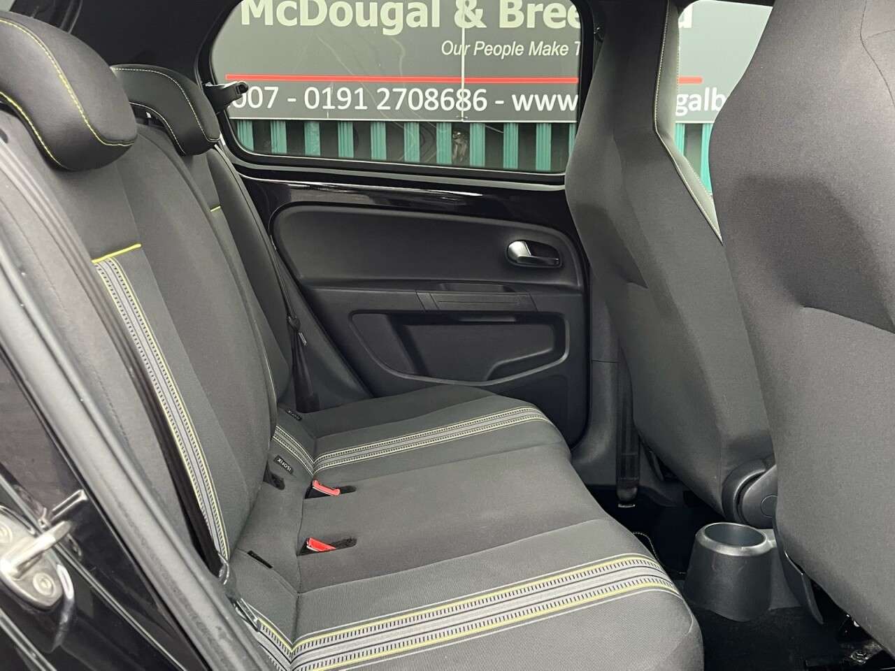 2015 VOLKSWAGEN UP! 2015 VOLKSWAGEN UP!