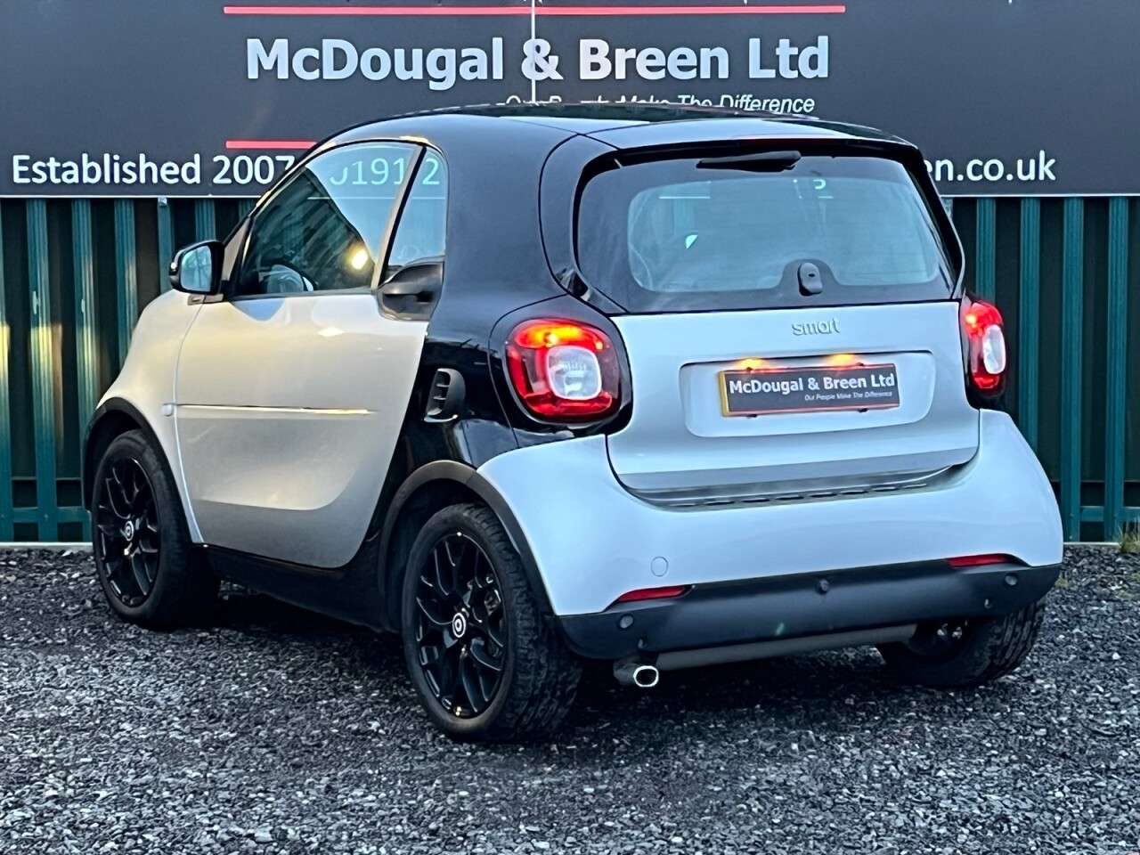 A 2018 SMART FORTWO 1.0 Prime Sport (Premium) Coupe 2dr Petrol Twinamic Euro 6 (s/s) (71 ps) GE A 2018 SMART FORTWO 1.0 Prime Sport (Premium) Coupe 2dr Petrol Twinamic Euro 6 (s/s) (71 ps) GE