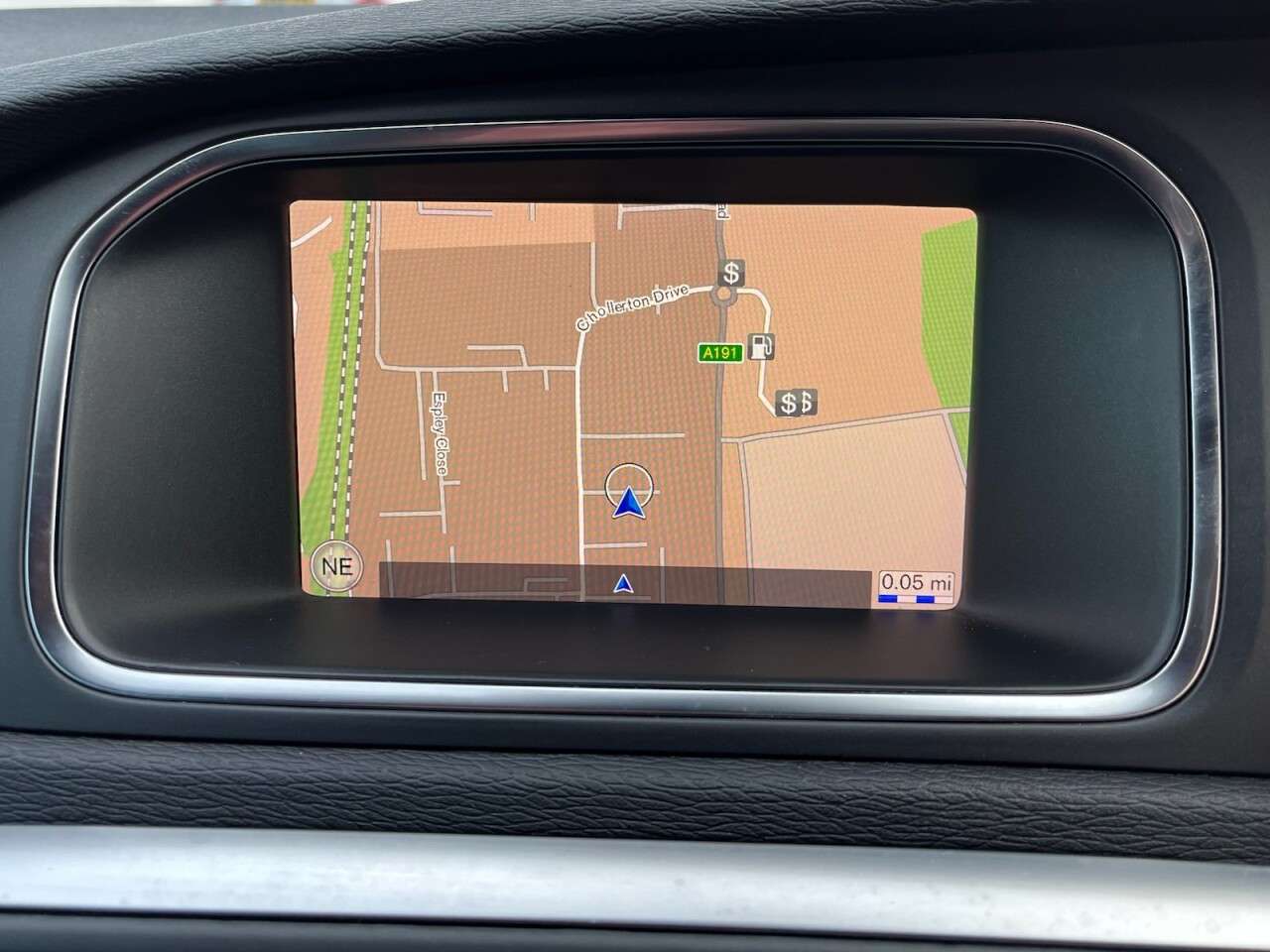 2019 VOLVO V40 2019 VOLVO V40