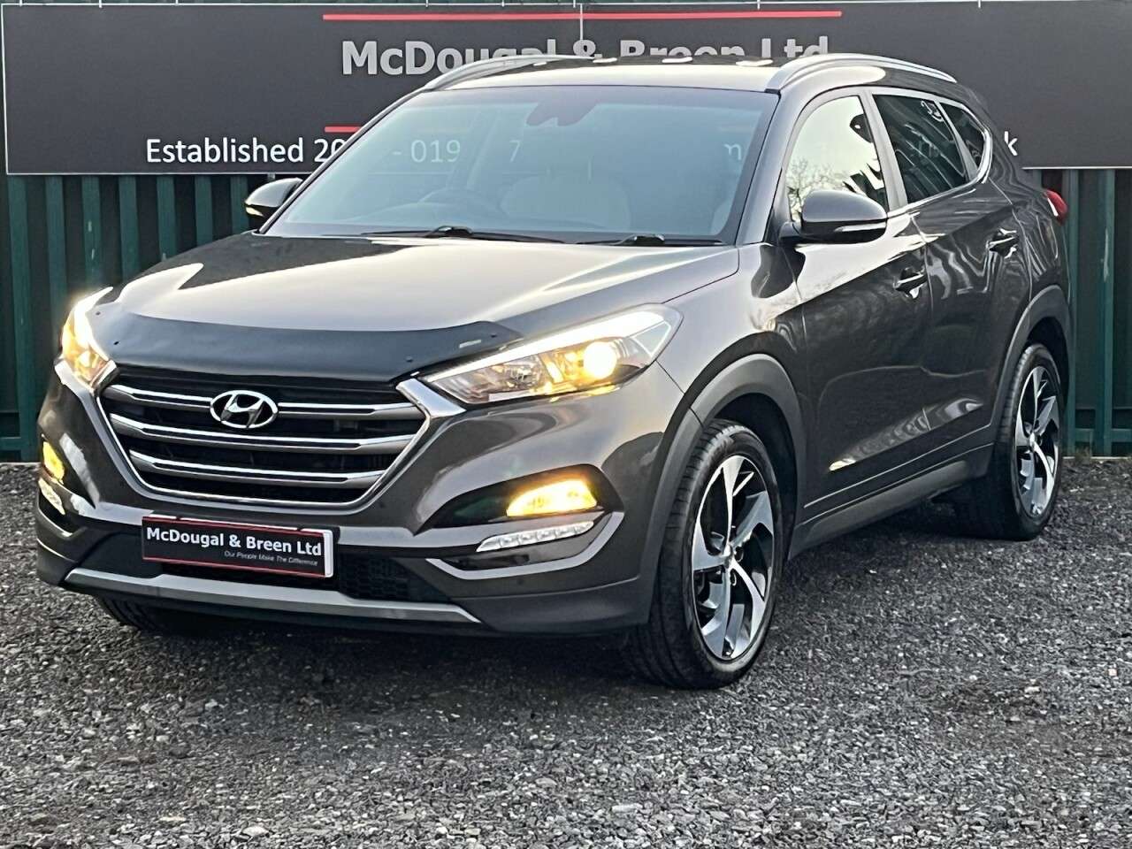 A 2016 HYUNDAI TUCSON 1.7 CRDi Blue Drive Premium SUV 5dr Diesel DCT Euro 6 (s/s) (141 ps) GET A A 2016 HYUNDAI TUCSON 1.7 CRDi Blue Drive Premium SUV 5dr Diesel DCT Euro 6 (s/s) (141 ps) GET A